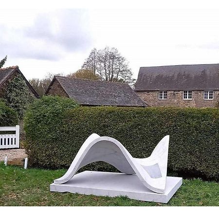 Bed and Breakfast Le Parfum Des Fleurs Plussulien Exterior foto