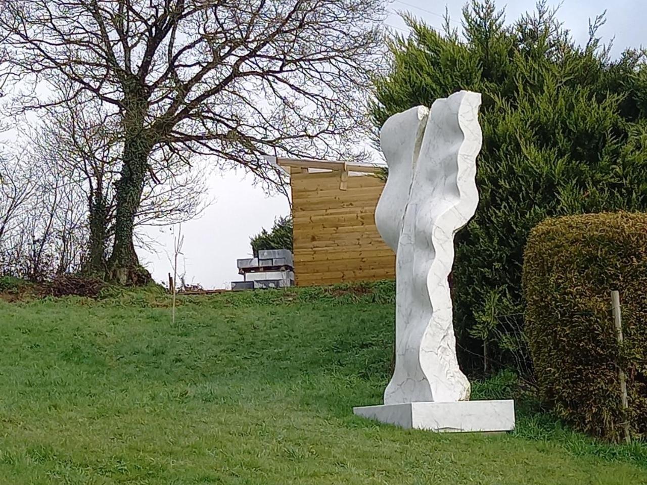 Bed and Breakfast Le Parfum Des Fleurs Plussulien Exterior foto
